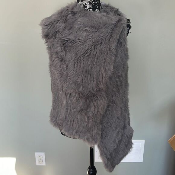 Grey Cashmere with Real Fur Vest - Picture 1 of 3
